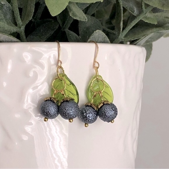 New Blueberry Dangling Mini Food Fruit Novelty Unique Artisan Handmade Earrings - Picture 7 of 7